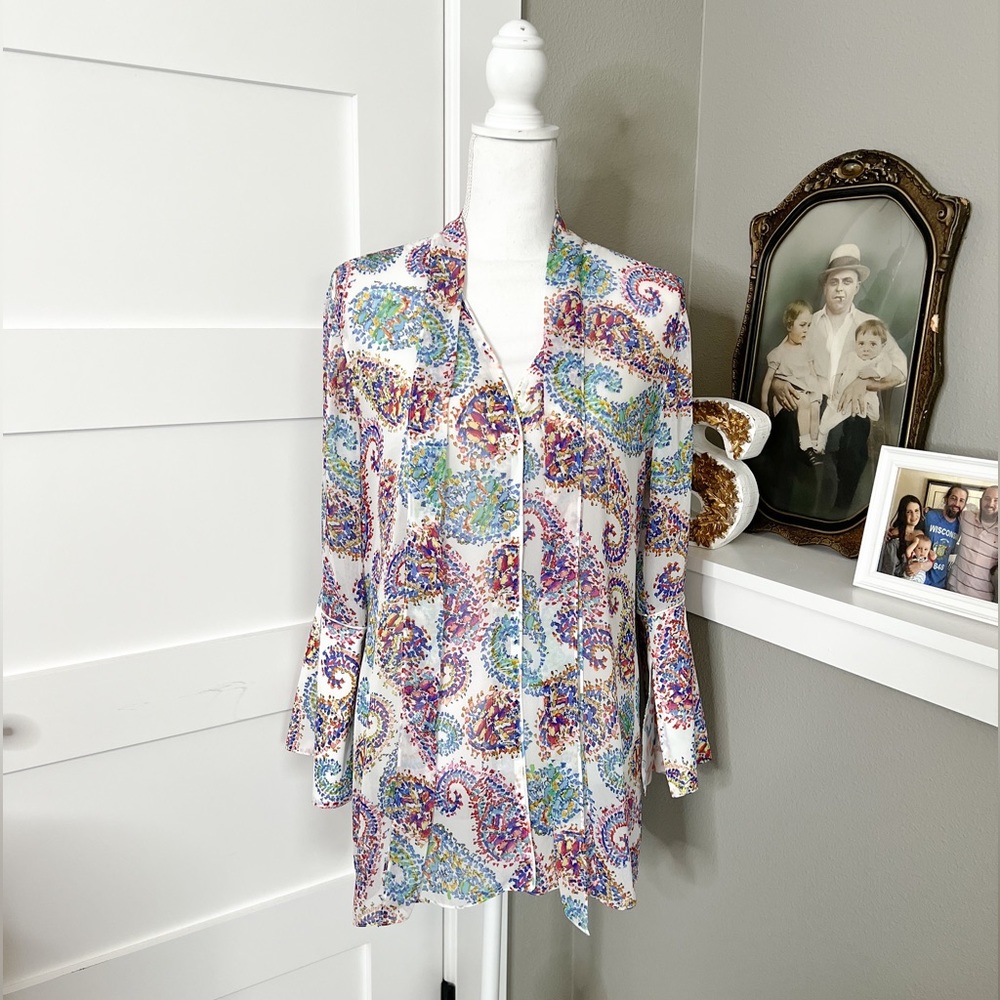 Robert Graham Silk flare sleeve abstract paisley print top blouse ascot bow 1